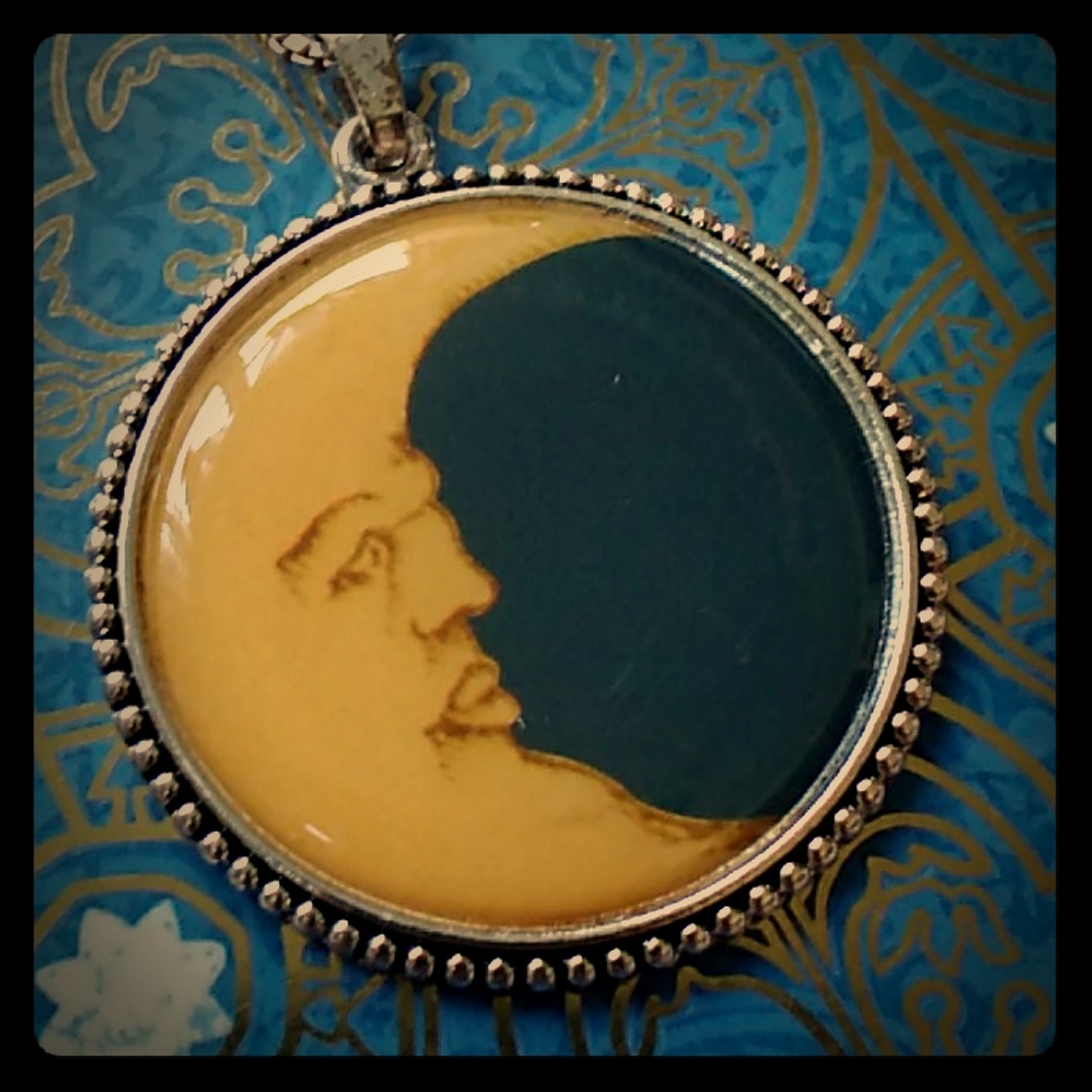 Crescent moon fashion necklace
